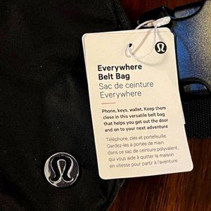Lululemon Everywhere Belt Bag